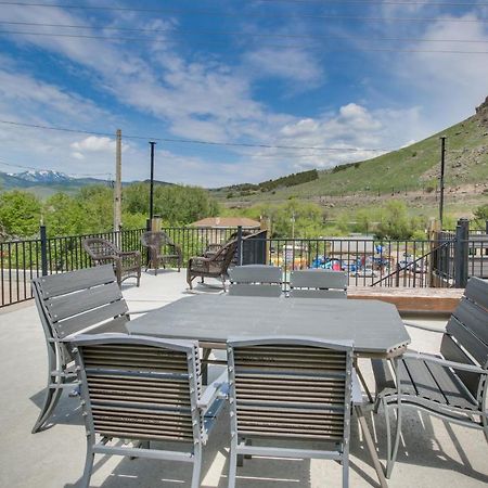 Central Lava Hot Springs Studio With Deck And Views! Buitenkant foto